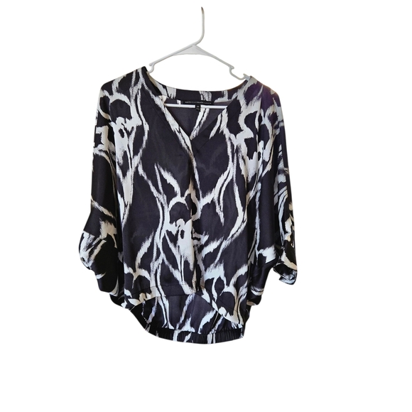 White House Black Market Black and White Blouse - Picture 1 of 10